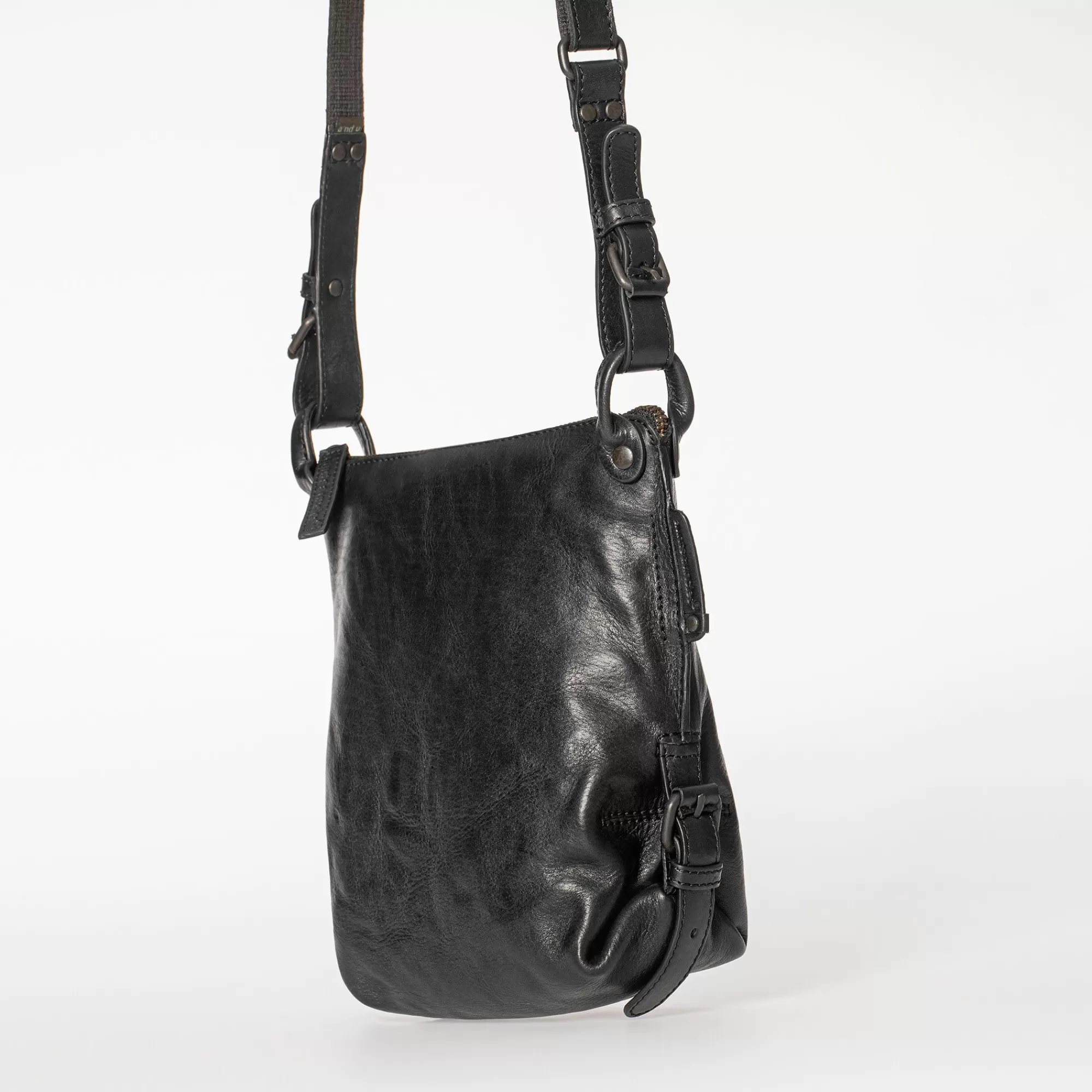 New Grandma's Luxury Club Mrs. Chocolate Cookie Black Smoke Crossbodytassen