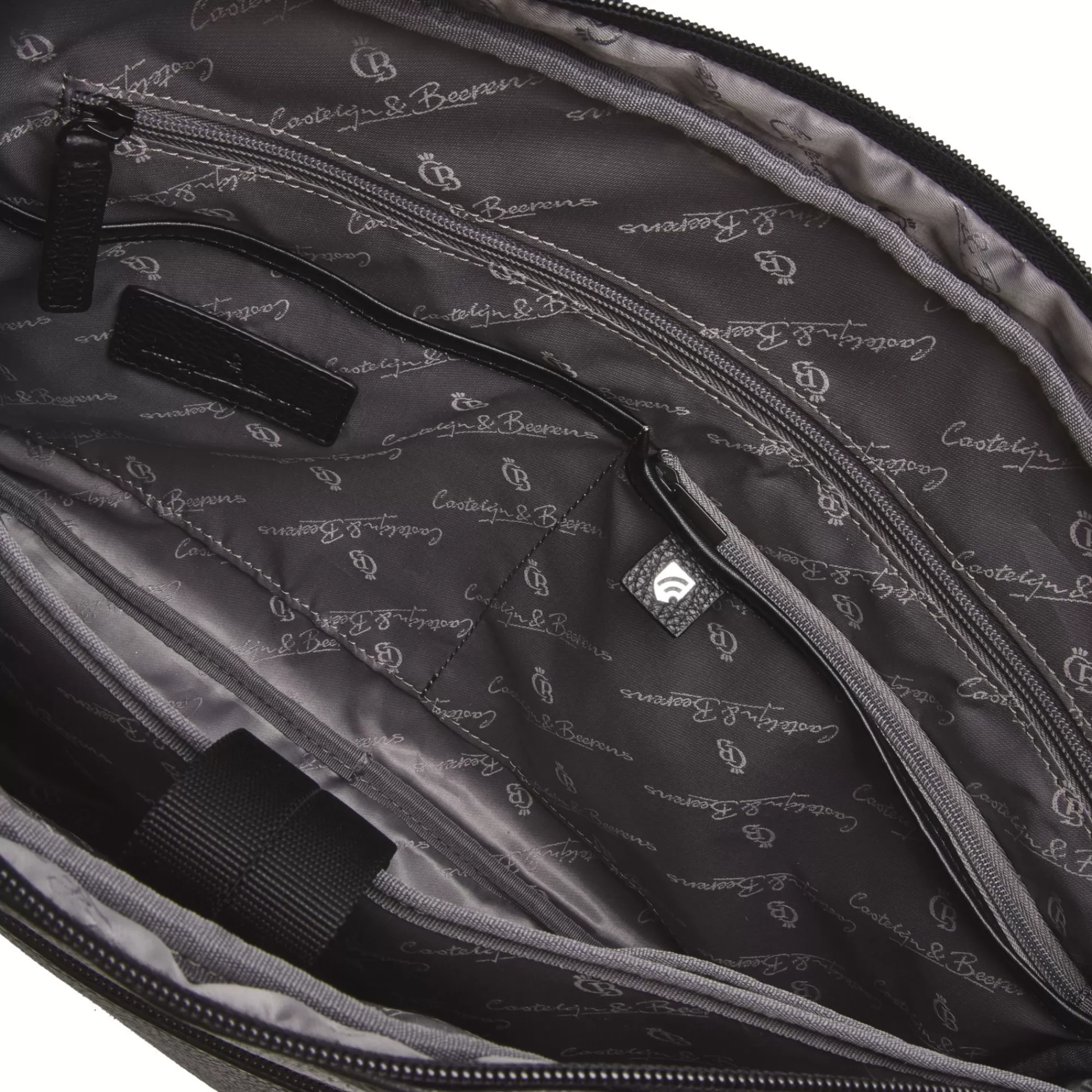 Shop Onyx Chris Laptop Bag 15.6" Single Zip Black Laptoptassen